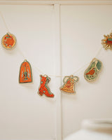 Illustrated Christmas Paper Garland Seasonal / Occasion Tulips and Heather