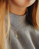Skye Sea Glass Wire Necklace – Gold Jewellery Rois Seaglass