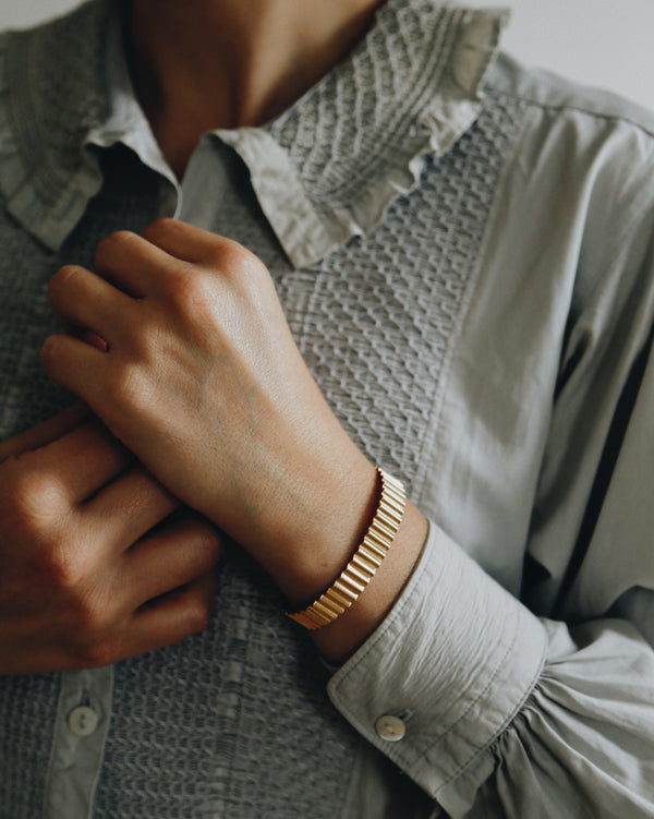 Classic Ondulée Bangle - Gold Vermeil Jewellery Olivia Taylor   