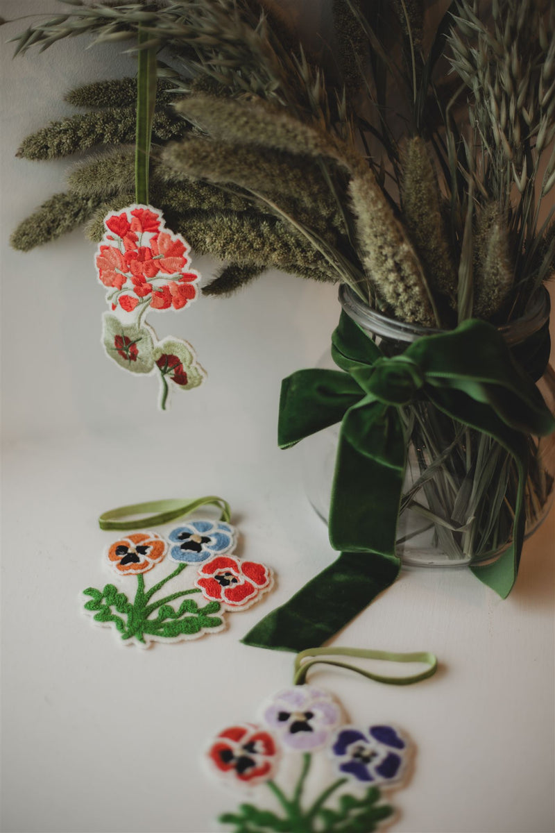 Winter Pansy Tree Decoration Seasonal / Occasion Lappliq