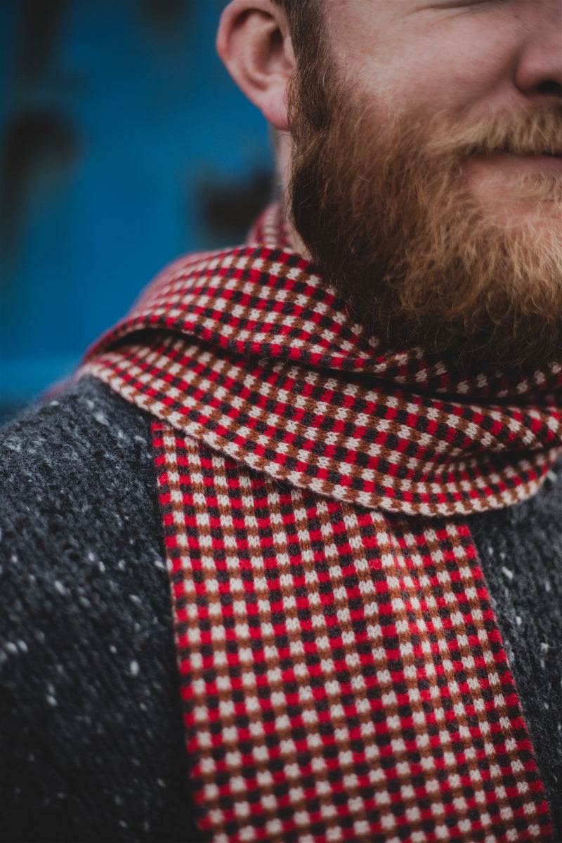 Small Checked Scarf – Red
