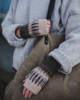 Fingerless Mittens Harbour Nettle, Wren & Hazelnut Knitwear Hilary Grant
