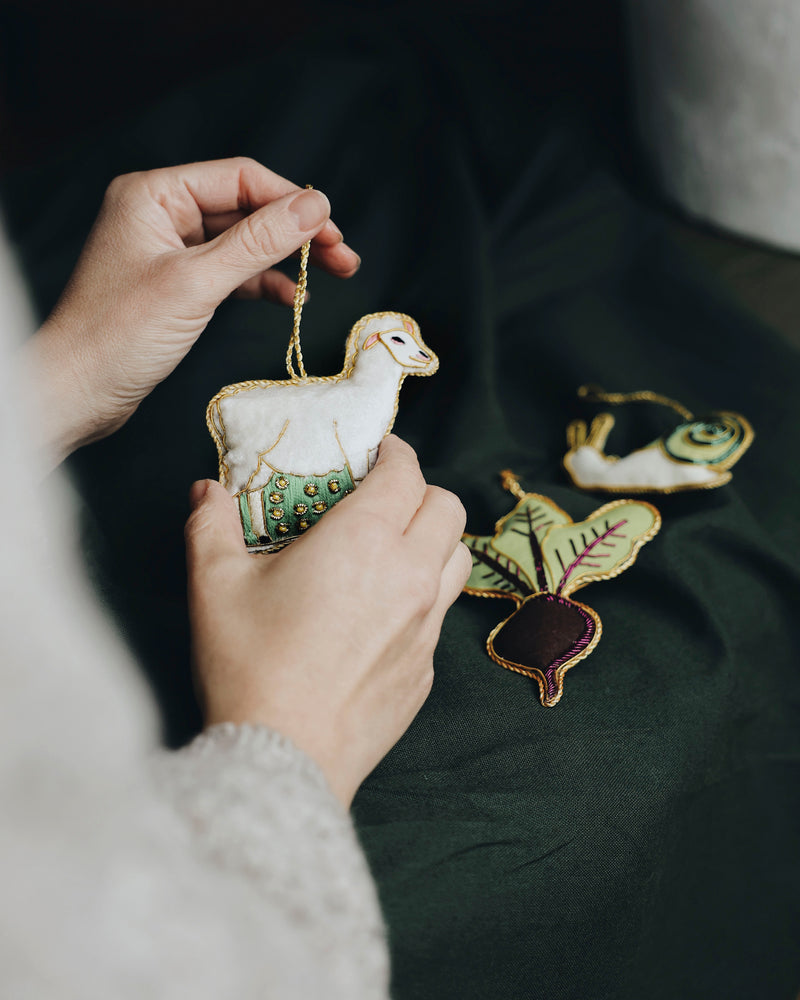 Countryside Christmas Tree Decorations Homeware Ian Snow