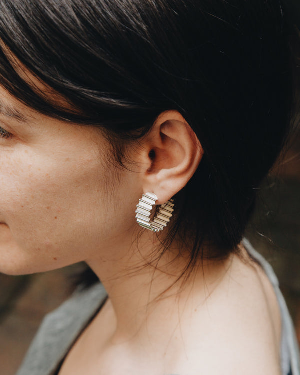 Statement Ondulée Hoops - Silver Jewellery Olivia Taylor   