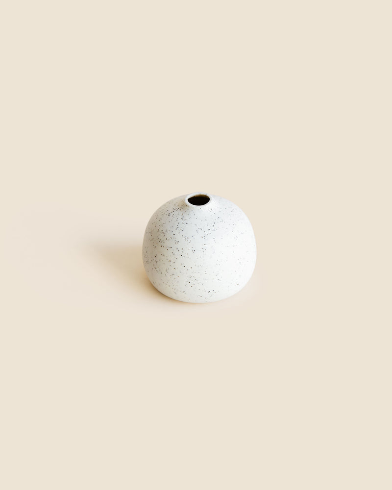 Skye Sand Vase in Porcelain - Small